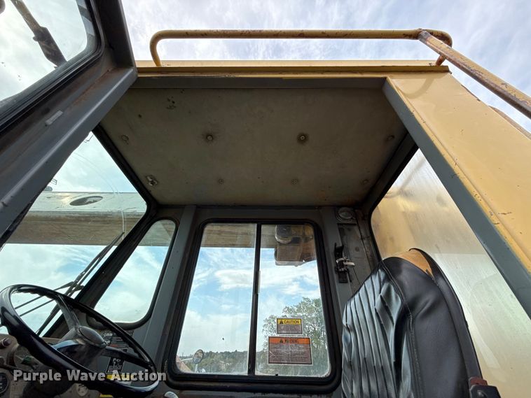 image for item EU5046 Gradall XL 4100 wheeled excavator