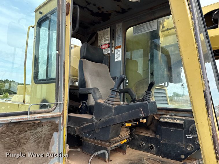 image for item EU5046 Gradall XL 4100 wheeled excavator