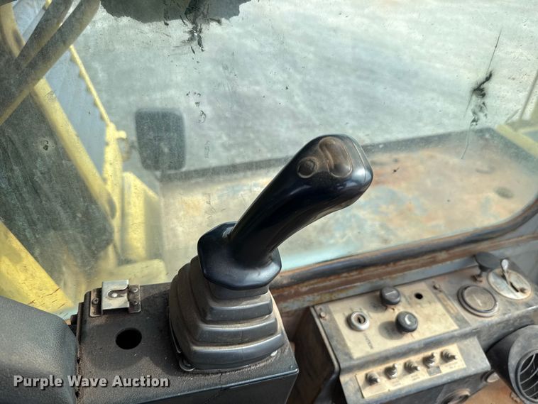 image for item EU5046 Gradall XL 4100 wheeled excavator