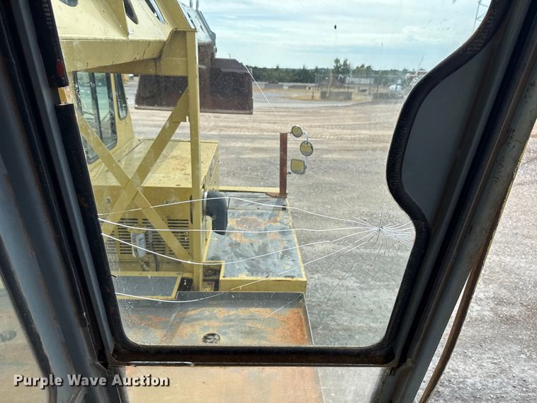 image for item EU5046 Gradall XL 4100 wheeled excavator