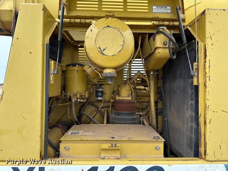 image for item EU5046 Gradall XL 4100 wheeled excavator