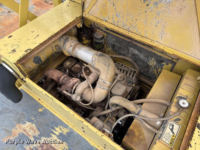 image for item EU5046 Gradall XL 4100 wheeled excavator