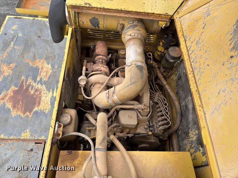 image for item EU5046 Gradall XL 4100 wheeled excavator