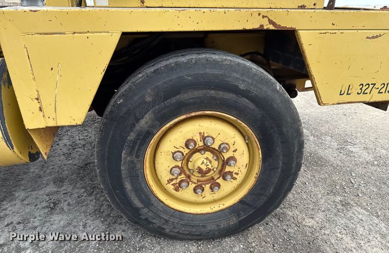 image for item EU5046 Gradall XL 4100 wheeled excavator