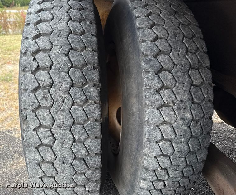 image for item EU5046 Gradall XL 4100 wheeled excavator