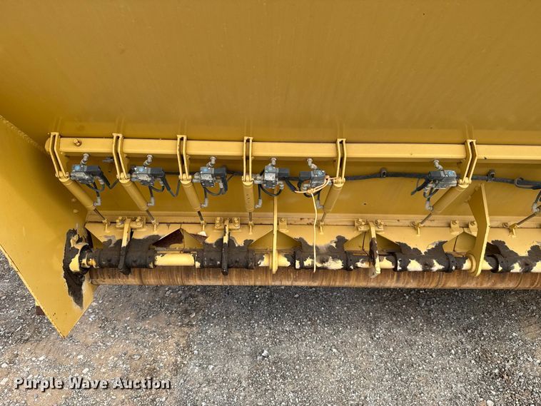 image for item EU5047 2008 Etnyre 2WD chip spreader