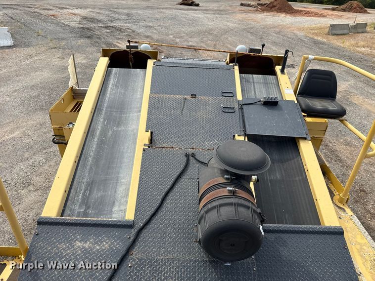 image for item EU5047 2008 Etnyre 2WD chip spreader