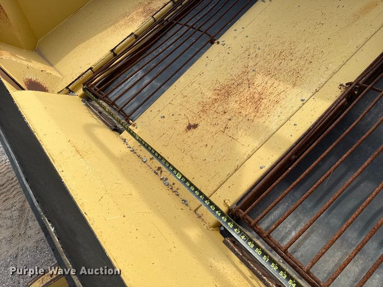 image for item EU5047 2008 Etnyre 2WD chip spreader