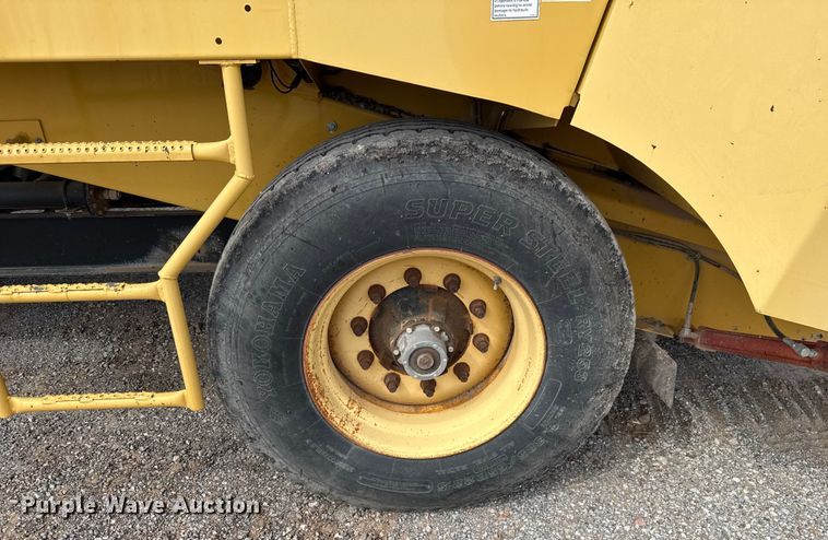 image for item EU5047 2008 Etnyre 2WD chip spreader