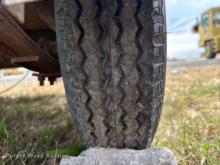 image for item EU5048 2003 Forest River Sierra Towables enclosed cargo trailer