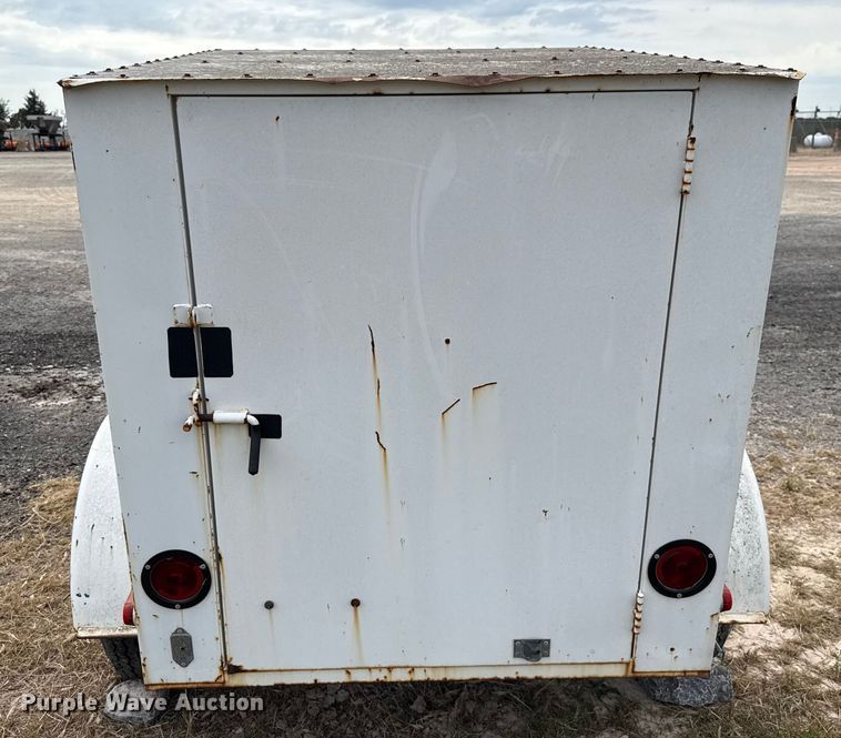 image for item EU5049 2003 Justin C Trailers enclosed cargo trailer