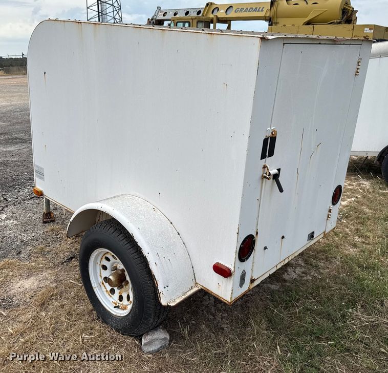 image for item EU5049 2003 Justin C Trailers enclosed cargo trailer