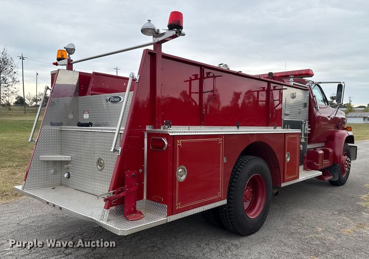 image for item EU5081 1990 GMC C7D  pumper fire truck