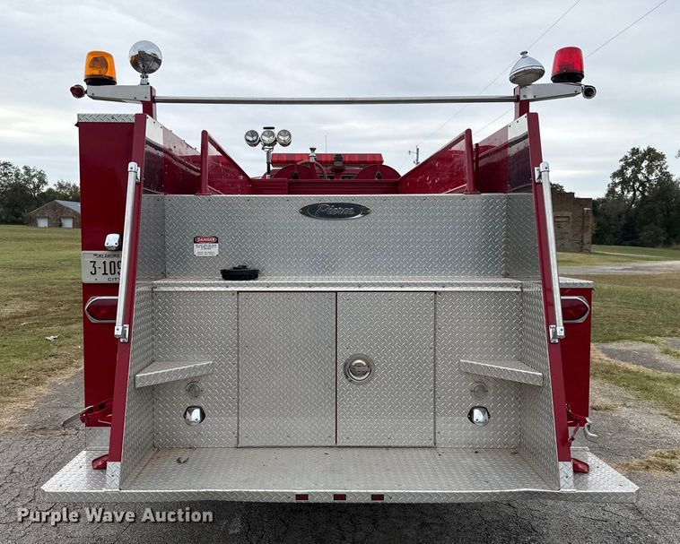 image for item EU5081 1990 GMC C7D  pumper fire truck