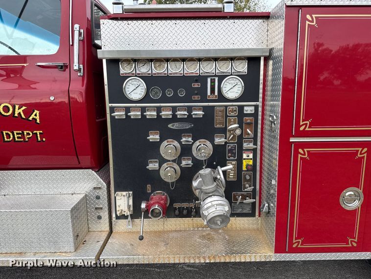 image for item EU5081 1990 GMC C7D  pumper fire truck