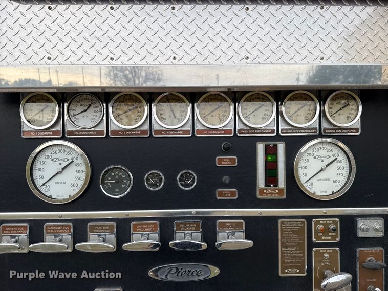 image for item EU5081 1990 GMC C7D  pumper fire truck