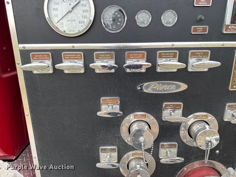 image for item EU5081 1990 GMC C7D  pumper fire truck