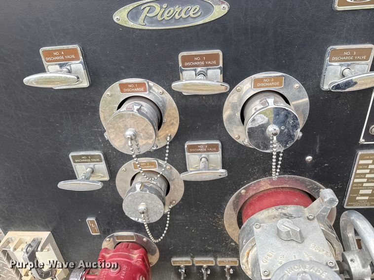 image for item EU5081 1990 GMC C7D  pumper fire truck