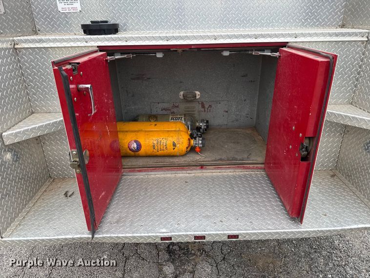 image for item EU5081 1990 GMC C7D  pumper fire truck