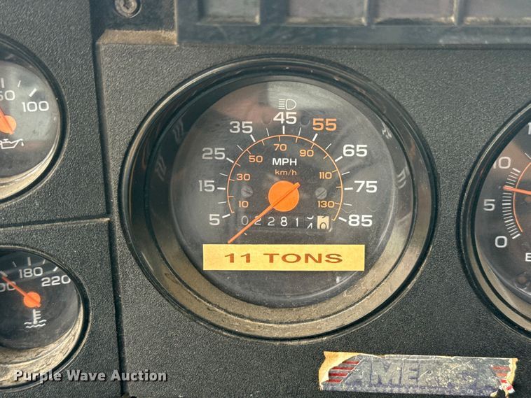 image for item EU5081 1990 GMC C7D  pumper fire truck