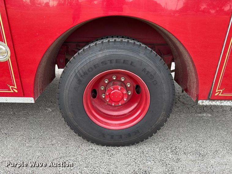 image for item EU5081 1990 GMC C7D  pumper fire truck