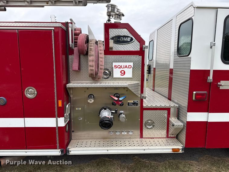 image for item EU5082 2000 E-One pumper fire truck