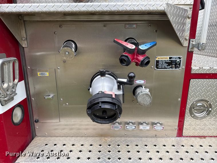 image for item EU5082 2000 E-One pumper fire truck