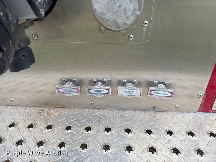 image for item EU5082 2000 E-One pumper fire truck