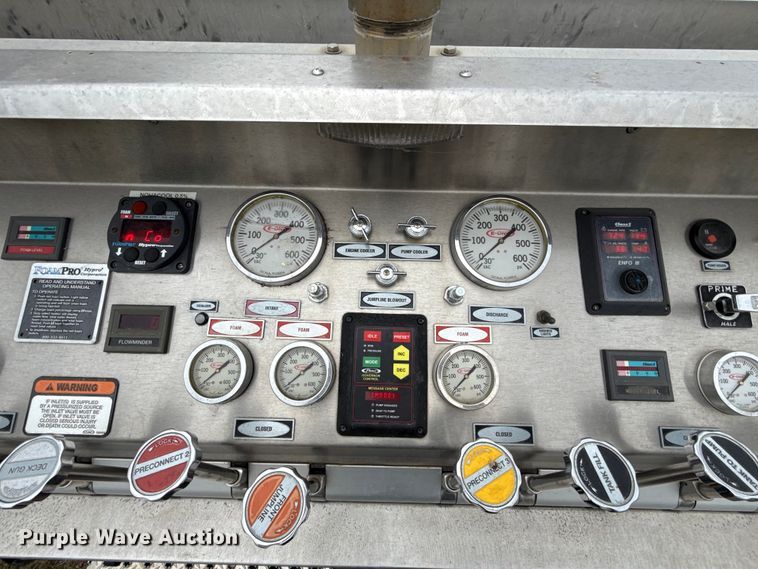 image for item EU5082 2000 E-One pumper fire truck