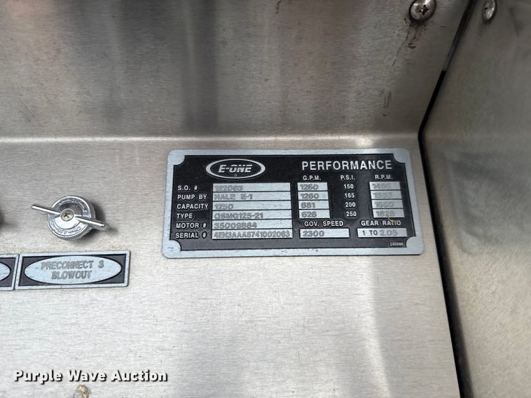 image for item EU5082 2000 E-One pumper fire truck