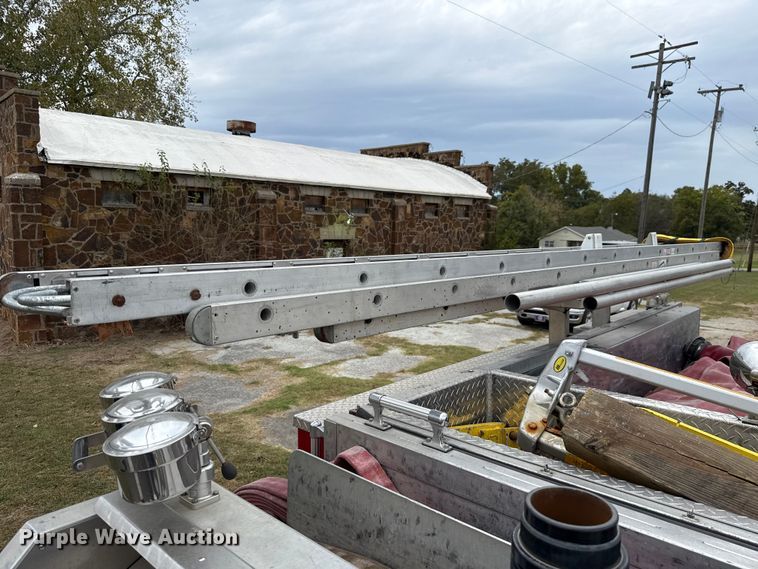 image for item EU5082 2000 E-One pumper fire truck