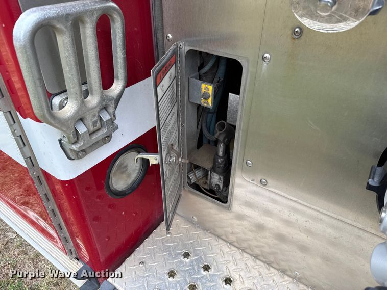 image for item EU5082 2000 E-One pumper fire truck