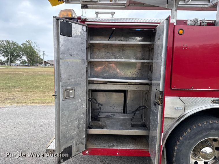 image for item EU5082 2000 E-One pumper fire truck