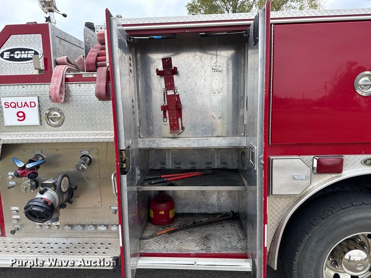 image for item EU5082 2000 E-One pumper fire truck