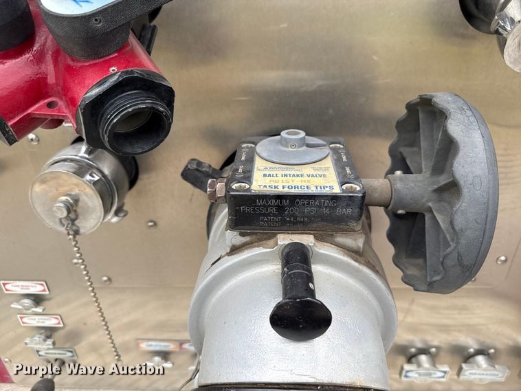 image for item EU5082 2000 E-One pumper fire truck