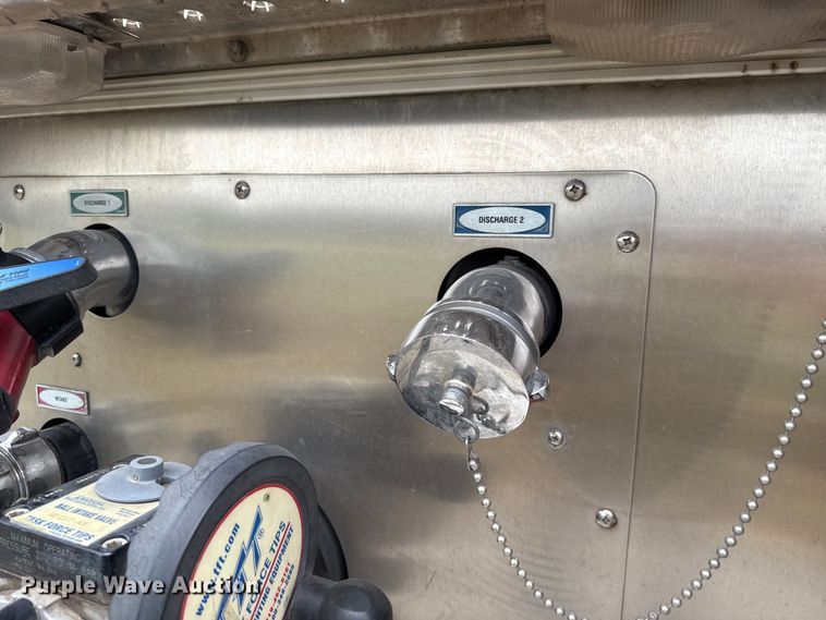 image for item EU5082 2000 E-One pumper fire truck