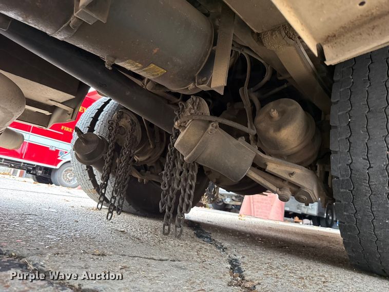 image for item EU5082 2000 E-One pumper fire truck