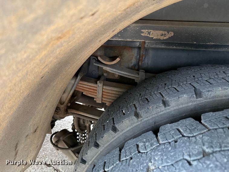 image for item EU5082 2000 E-One pumper fire truck