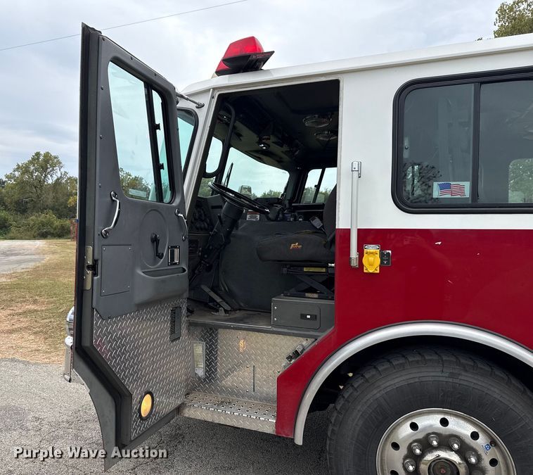 image for item EU5082 2000 E-One pumper fire truck