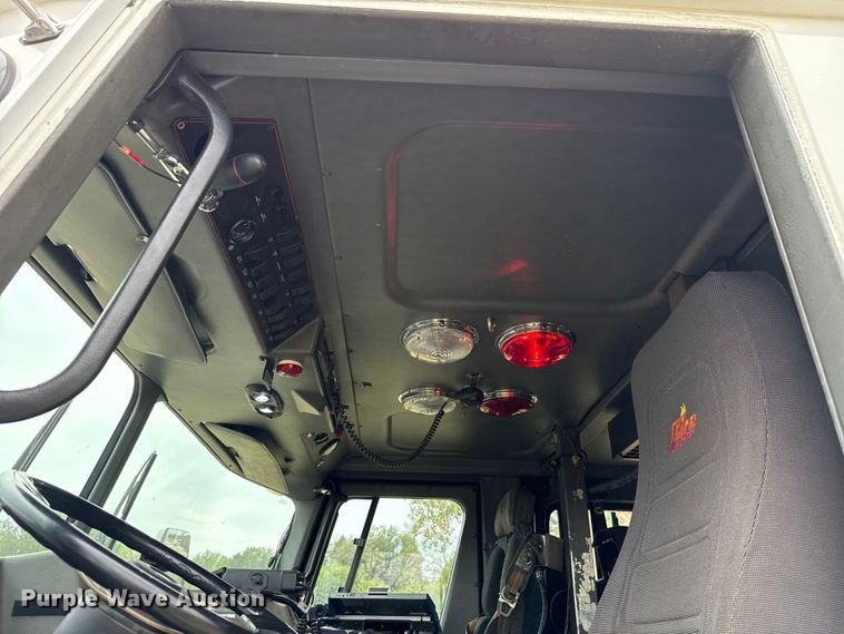 image for item EU5082 2000 E-One pumper fire truck