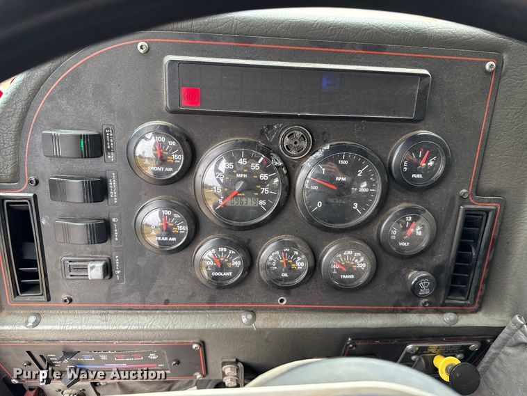 image for item EU5082 2000 E-One pumper fire truck