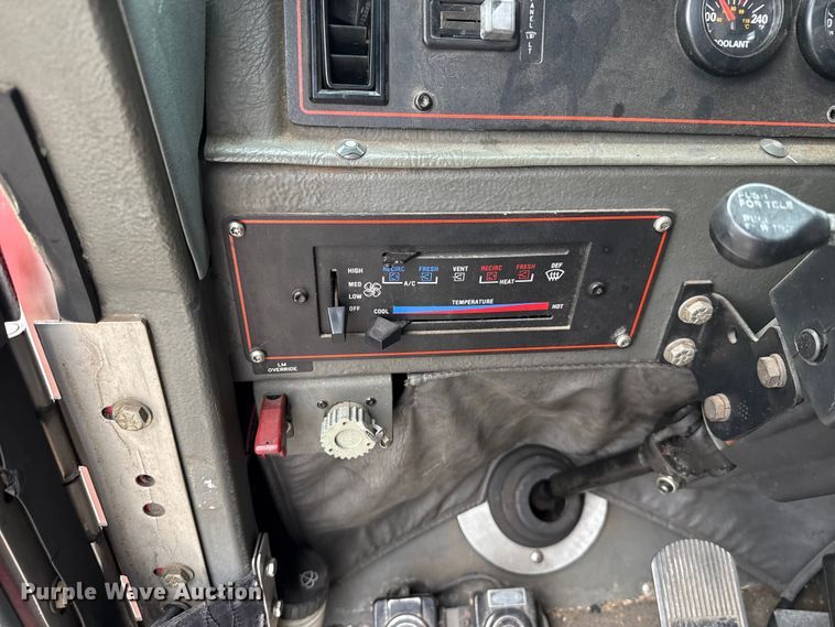 image for item EU5082 2000 E-One pumper fire truck