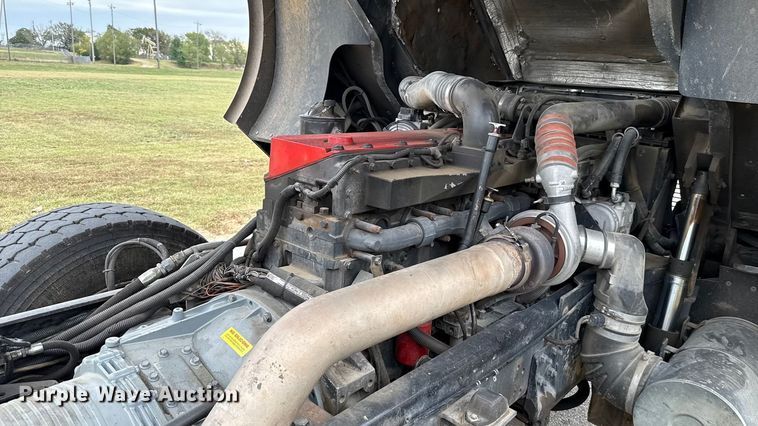 image for item EU5082 2000 E-One pumper fire truck