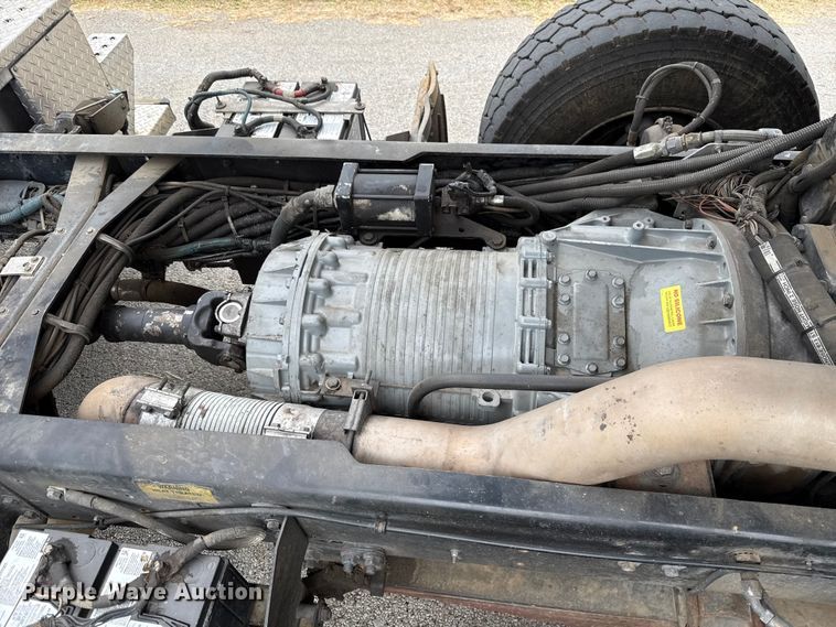 image for item EU5082 2000 E-One pumper fire truck