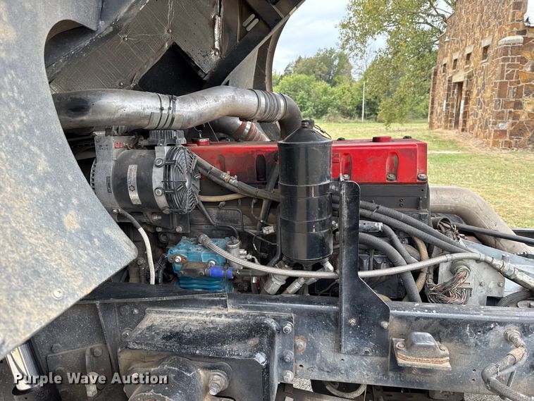 image for item EU5082 2000 E-One pumper fire truck