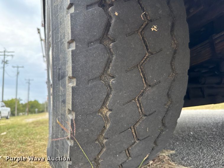 image for item EU5082 2000 E-One pumper fire truck