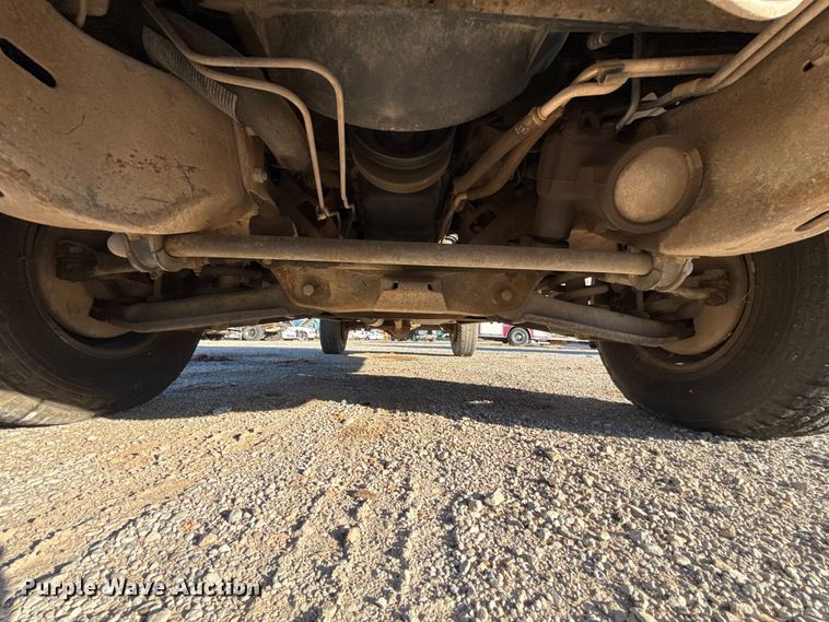 image for item EU5100 1989 Chevrolet C2500 flatbed pickup truck