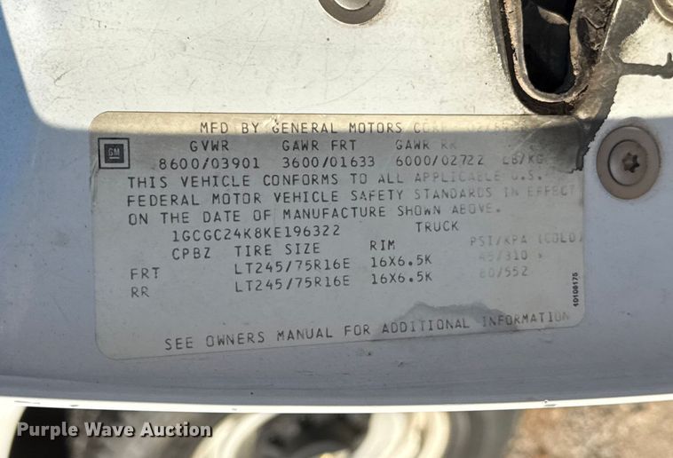 image for item EU5100 1989 Chevrolet C2500 flatbed pickup truck