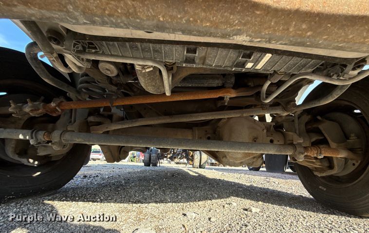 image for item EU5102 2005 Ford F550 truck cab and chassis