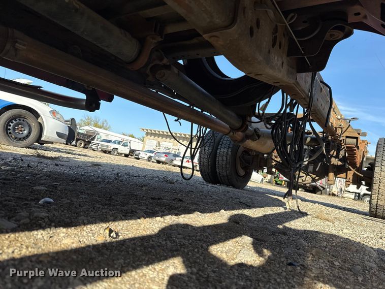 image for item EU5102 2005 Ford F550 truck cab and chassis